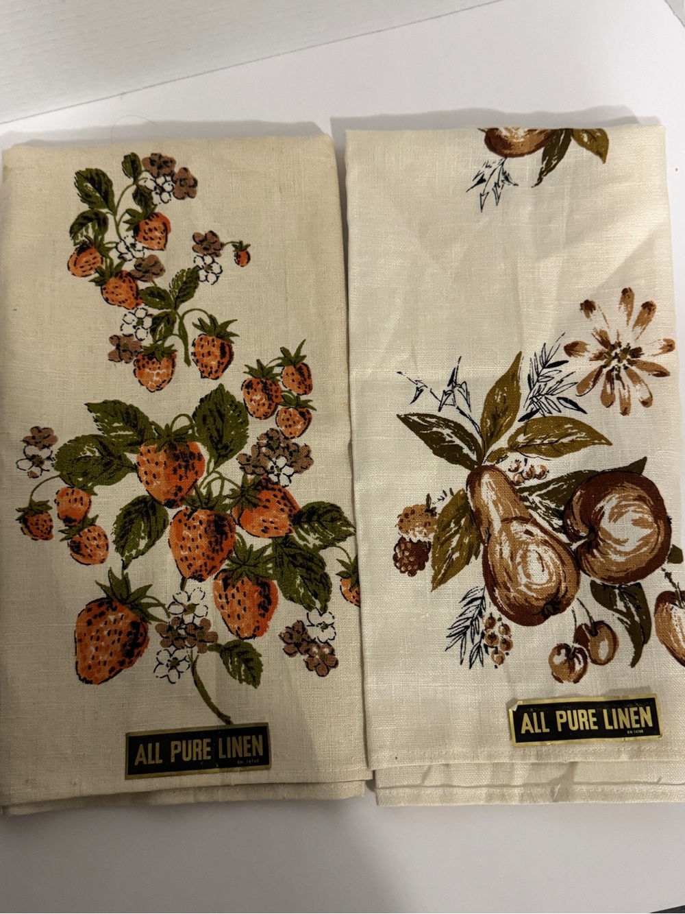 2 Vintage Linen Tea Towels Strawberries & Peach Parisian Prints New Old Stock